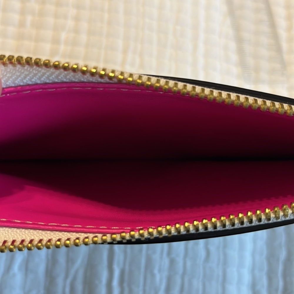 *Kate Spade Pouch - Picture 4 of 6